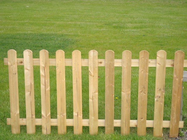 Round Top Open Picket Garden Fence